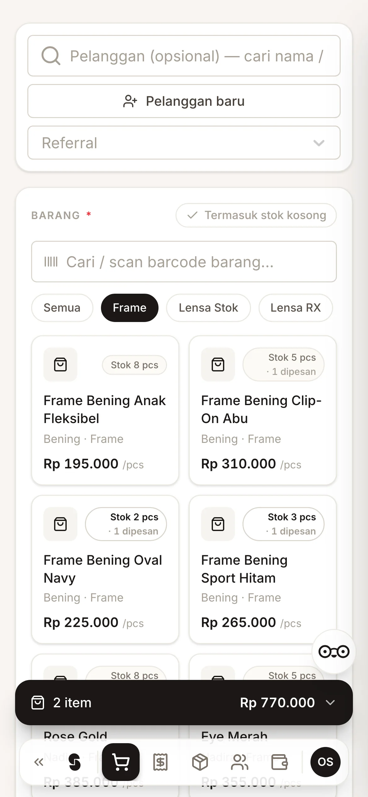 Kasir Lensiro POS di layar ponsel: kategori, kartu barang, dan bilah keranjang berisi dua barang seharga Rp 770.000.
