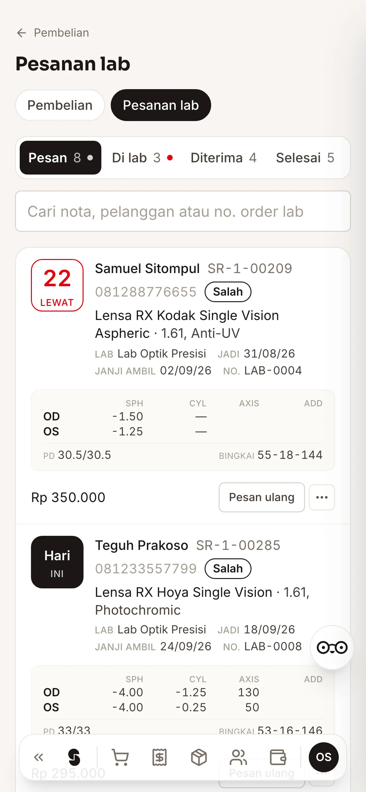 Pesanan lab di ponsel: kartu per lensa dengan resep OD dan OS serta hitung mundur janji ambil.